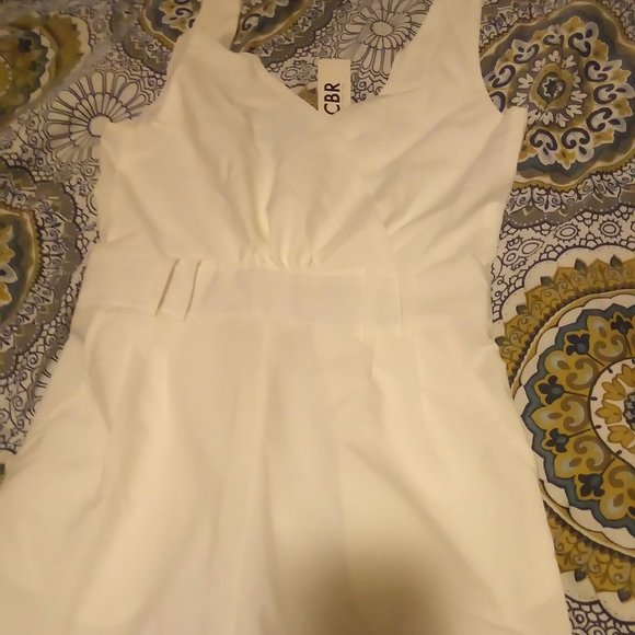 Size medium White Jumper - Picture 1 of 4